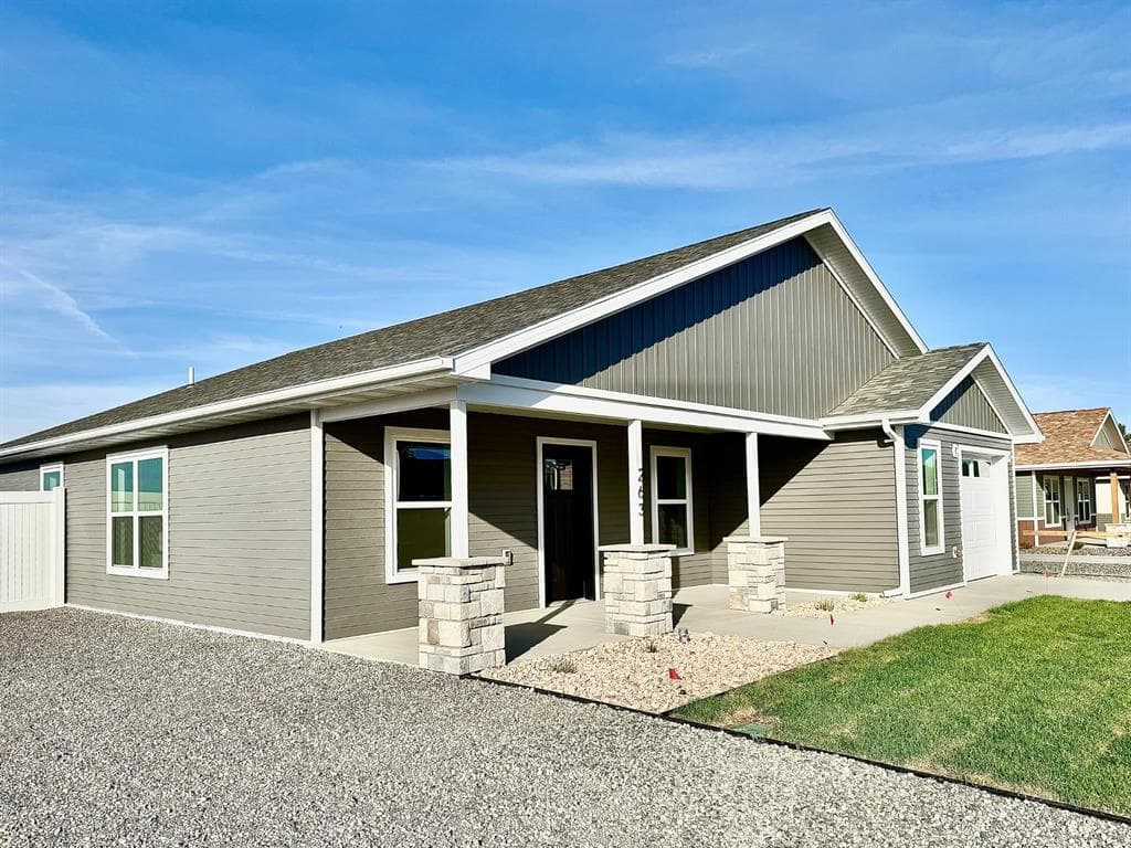 263 Cypress Dr — photo 2 of 25
