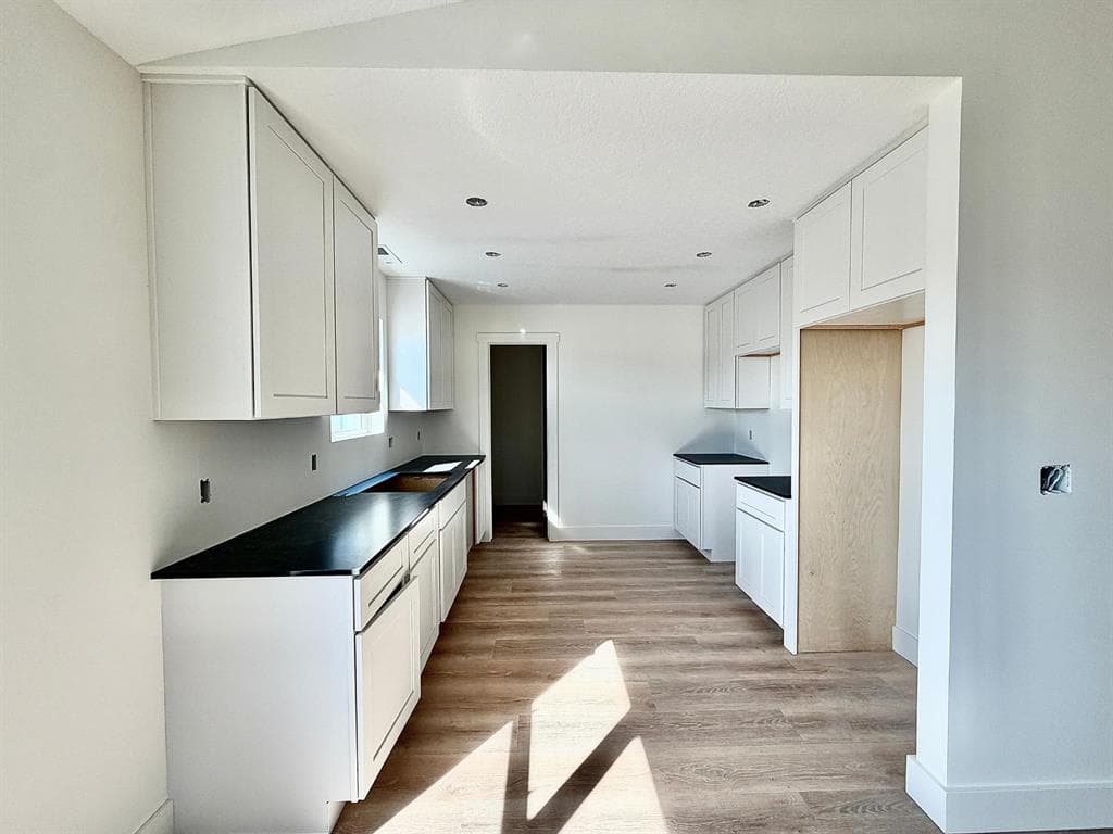 263 Cypress Dr — photo 12 of 25