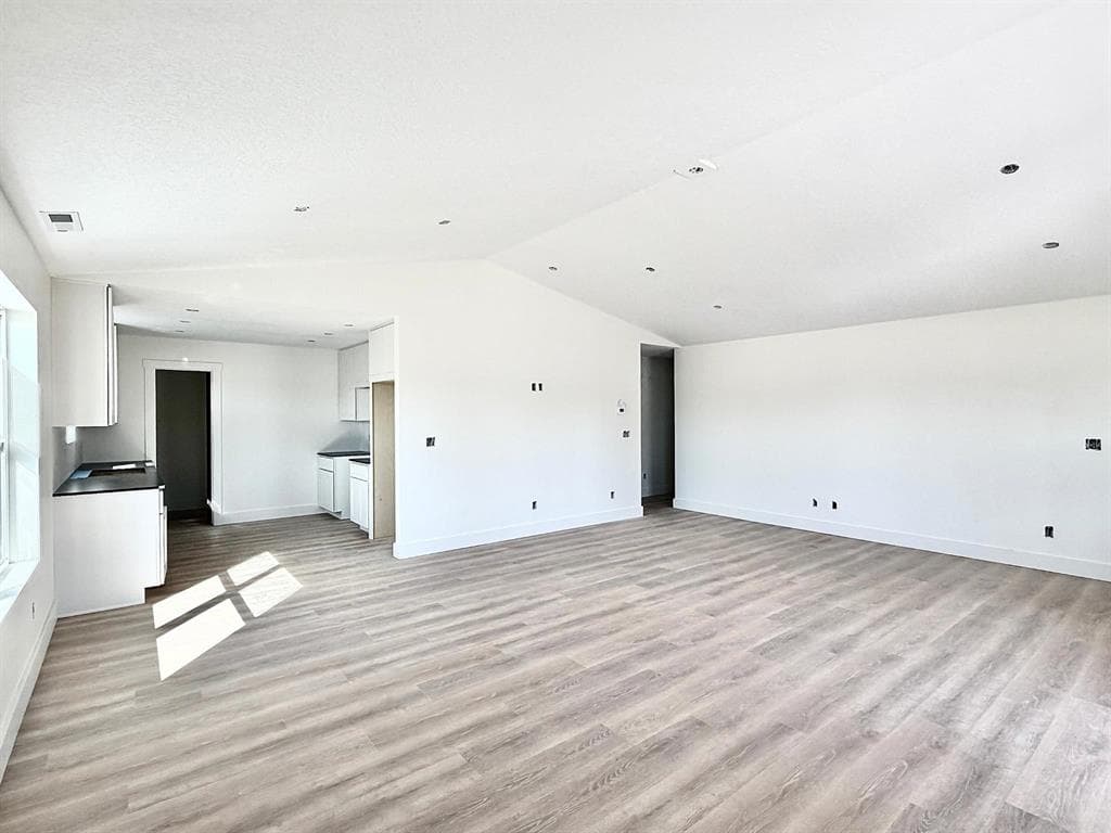 263 Cypress Dr — photo 4 of 25