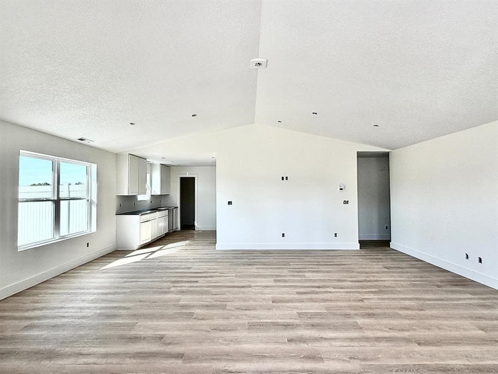 263 Cypress Dr — photo 5 of 25
