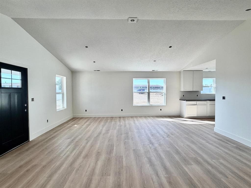 263 Cypress Dr — photo 8 of 25