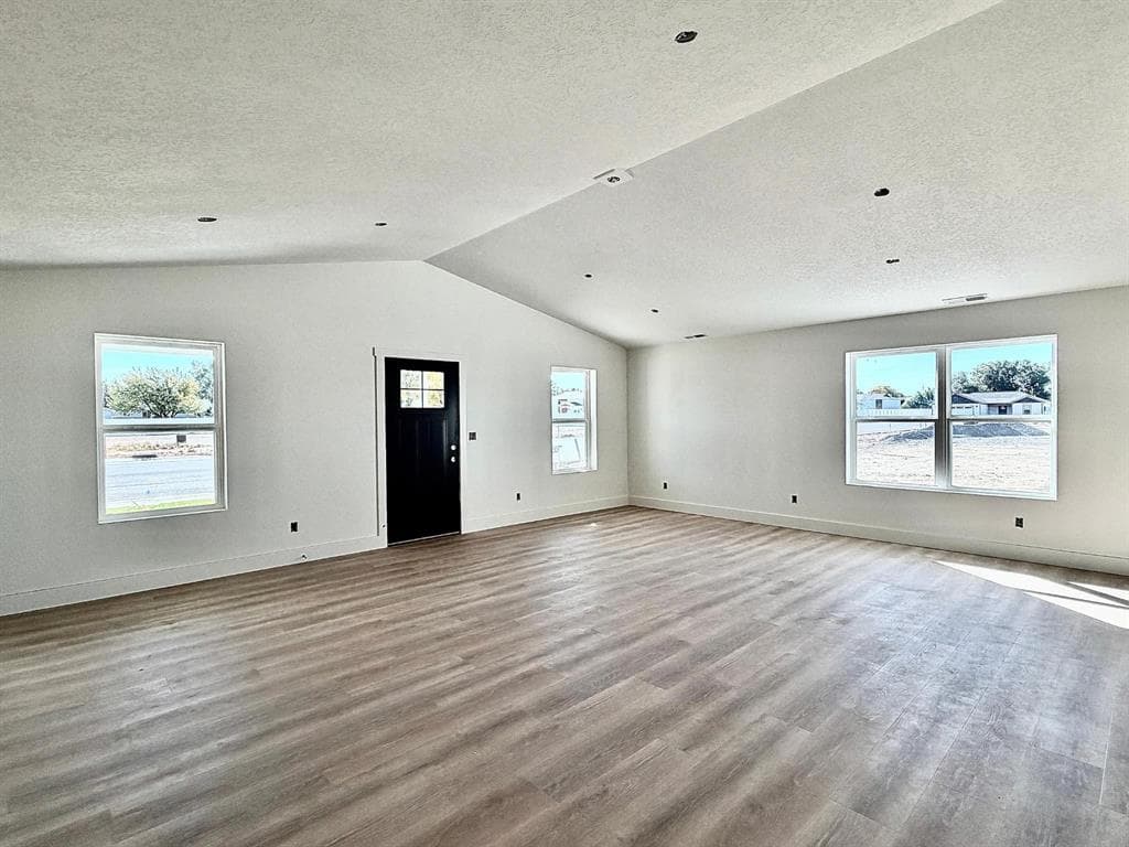 263 Cypress Dr — photo 9 of 25