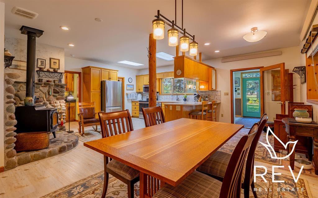 8 Mountain View Dr — photo 3 of 25