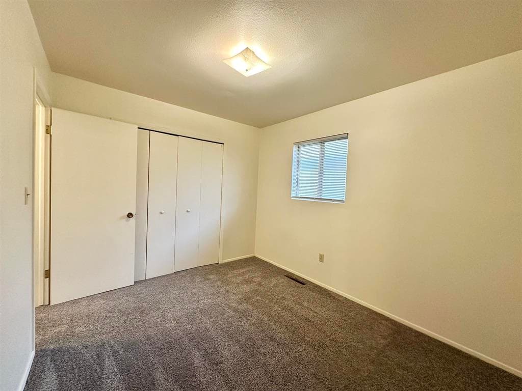 716 E 5th St — photo 14 of 18