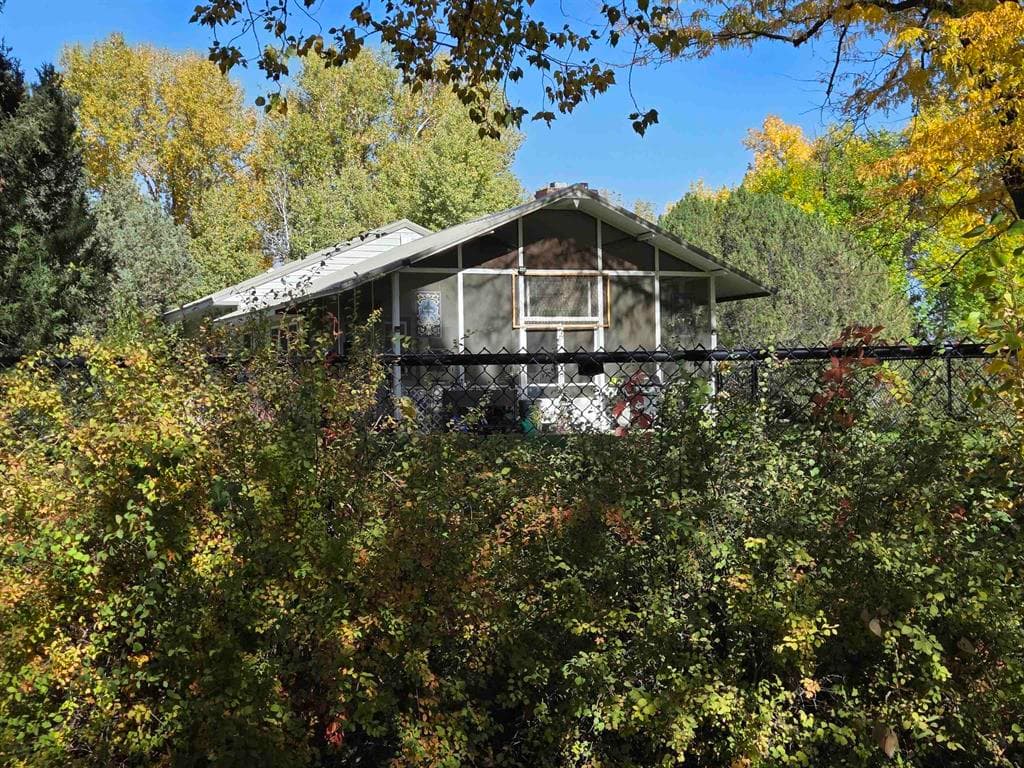 312 Crescent Dr — photo 7 of 25