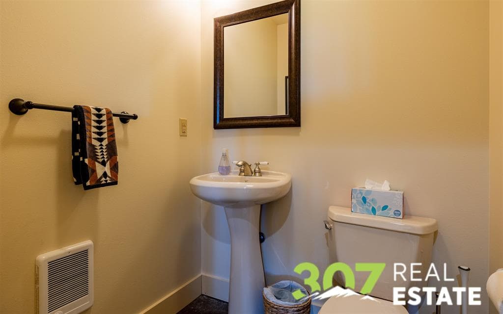 2230 Lane 9 — photo 18 of 25