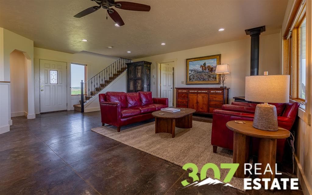 2230 Lane 9 — photo 5 of 25