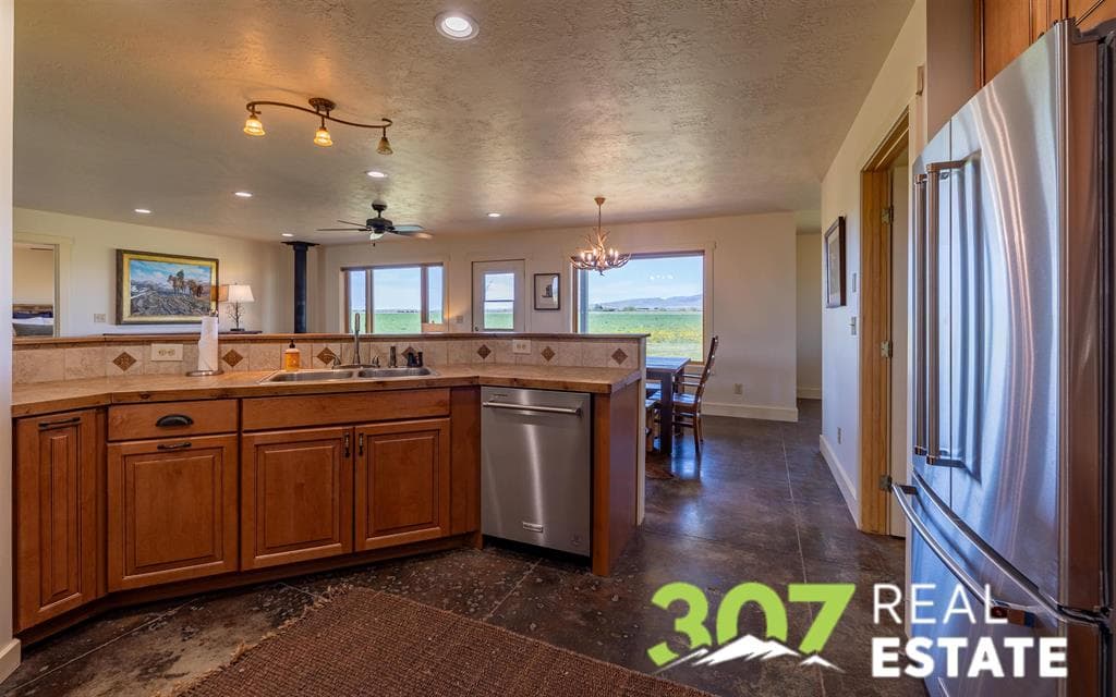 2230 Lane 9 — photo 10 of 25