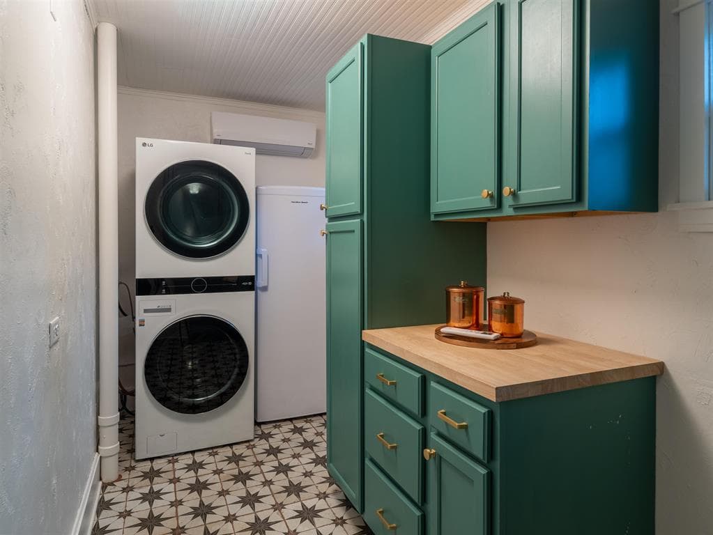 1037 Alger Ave — photo 15 of 21