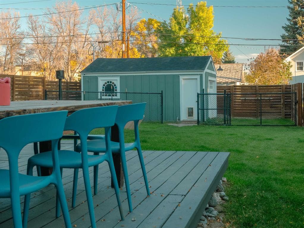 1037 Alger Ave — photo 20 of 21