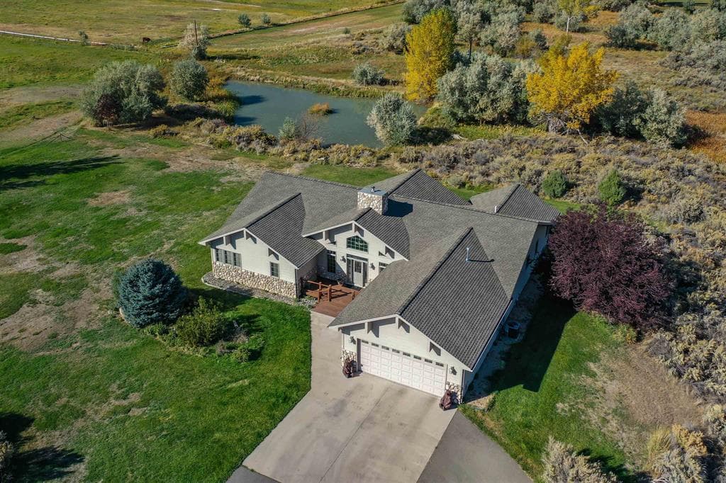 21 Creek Ln photo 1
