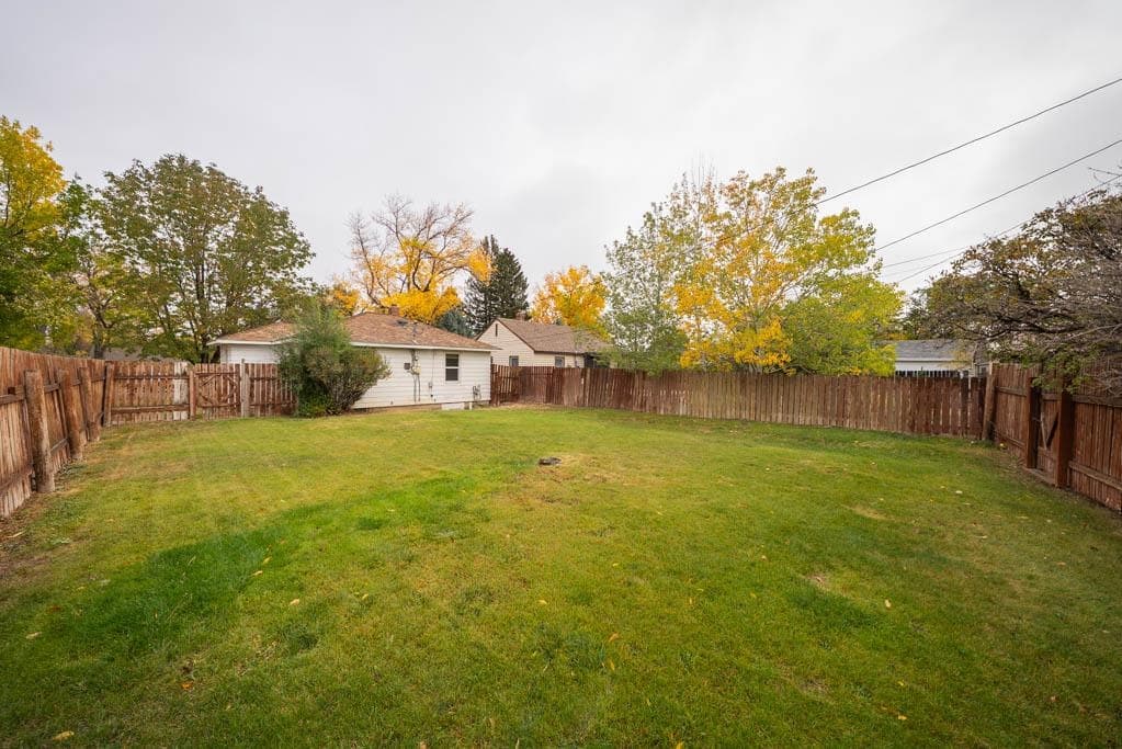1738 Salsbury Ave — photo 20 of 24