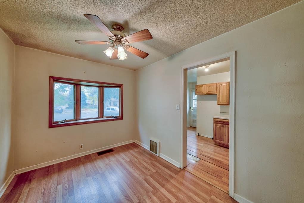 1738 Salsbury Ave — photo 6 of 24