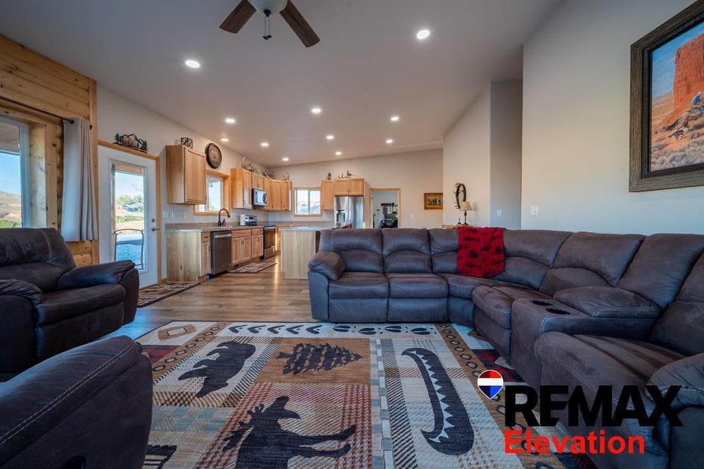 4183 Trapper Creek Rd — photo 11 of 25