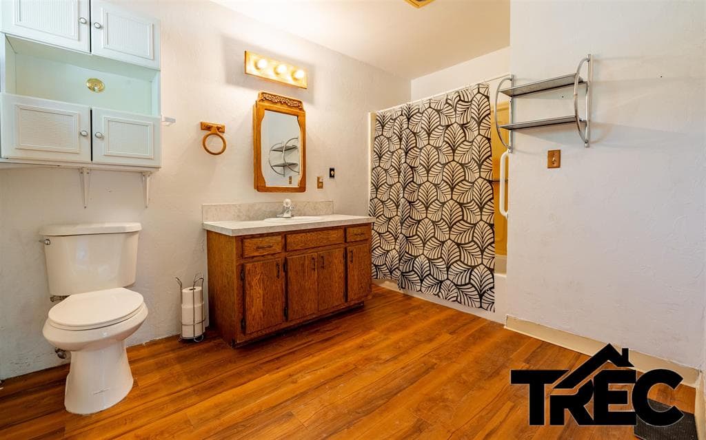 625 N Clark St — photo 10 of 22
