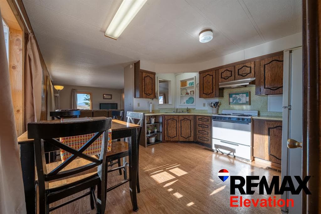 4185 Trapper Creek Rd — photo 12 of 25