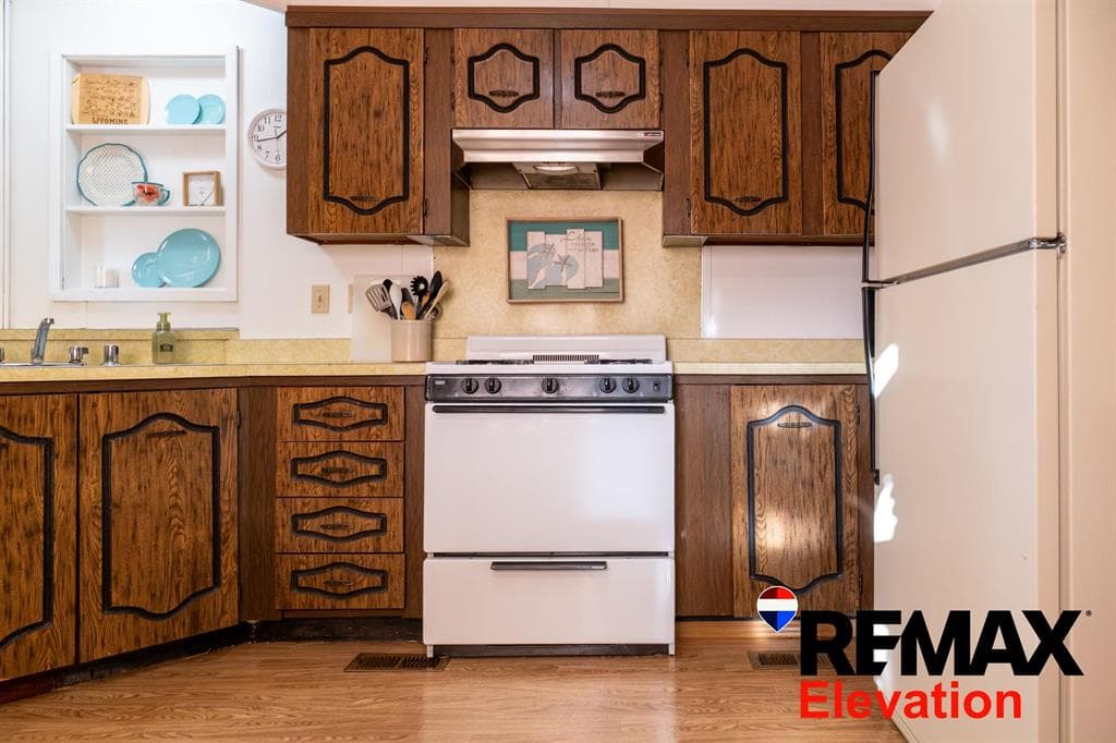 4185 Trapper Creek Rd — photo 14 of 25