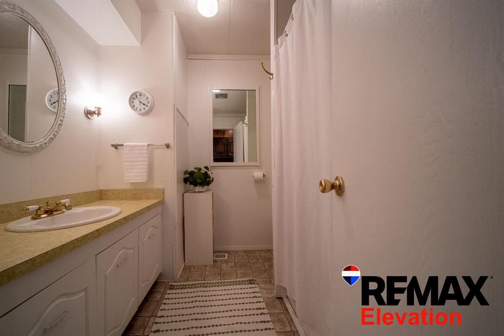 4185 Trapper Creek Rd — photo 20 of 25