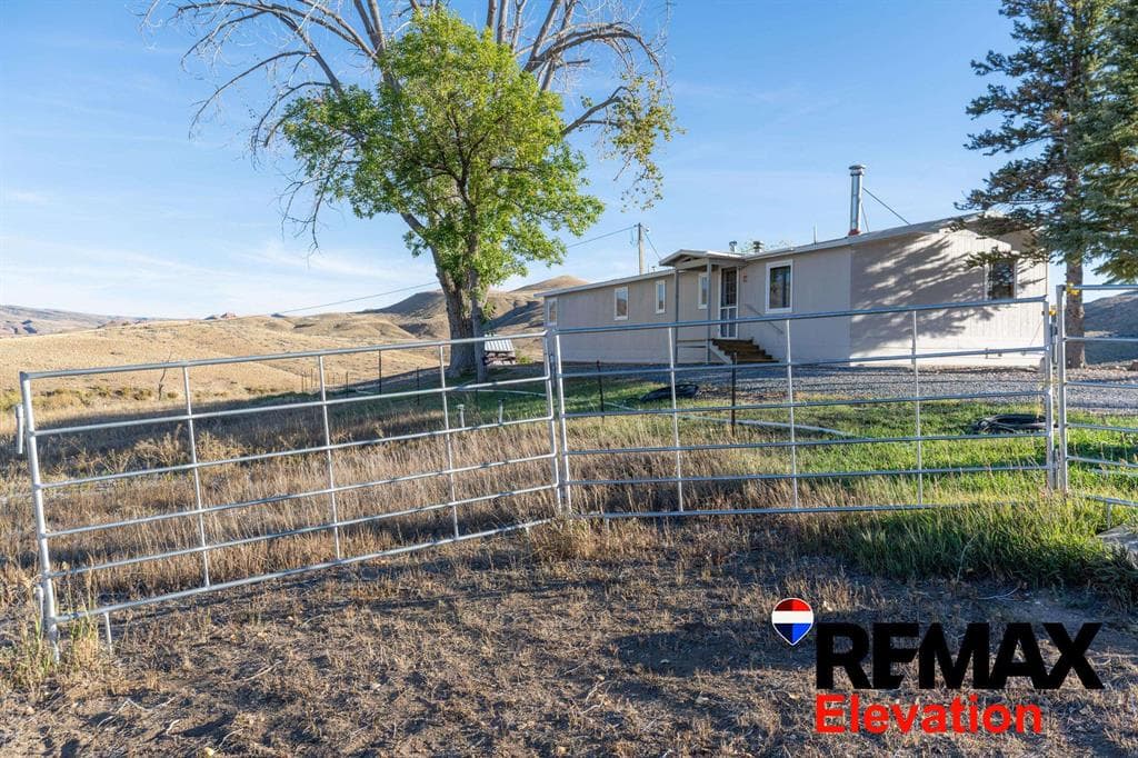4185 Trapper Creek Rd — photo 5 of 25