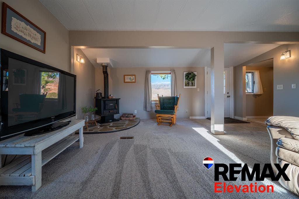 4185 Trapper Creek Rd — photo 9 of 25