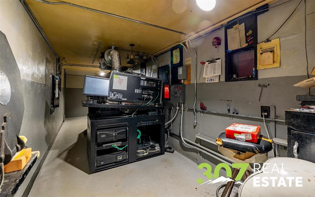204 N Bent St — photo 21 of 25