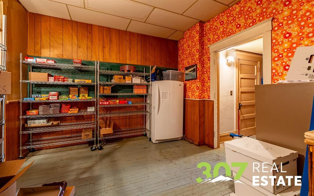 204 N Bent St — photo 22 of 25
