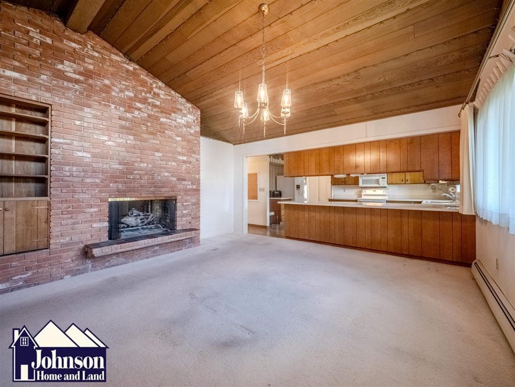 868 Lane 8 — photo 13 of 25