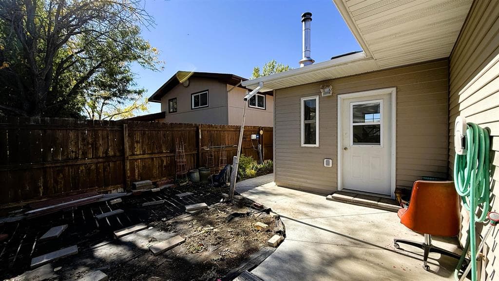 409 S 22nd St — photo 4 of 25