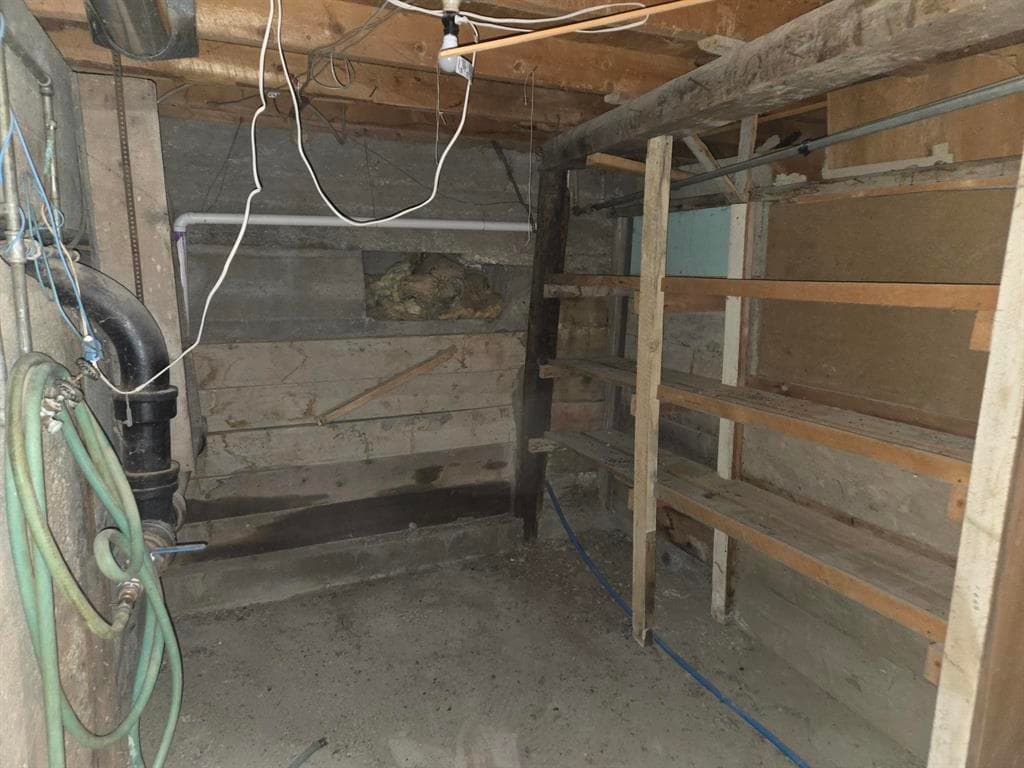 2212 Franklin St — photo 16 of 17