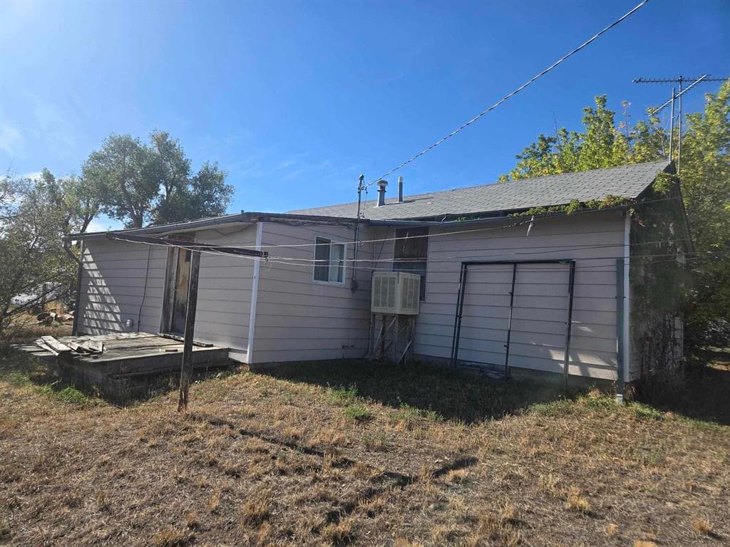 2212 Franklin St — photo 4 of 17