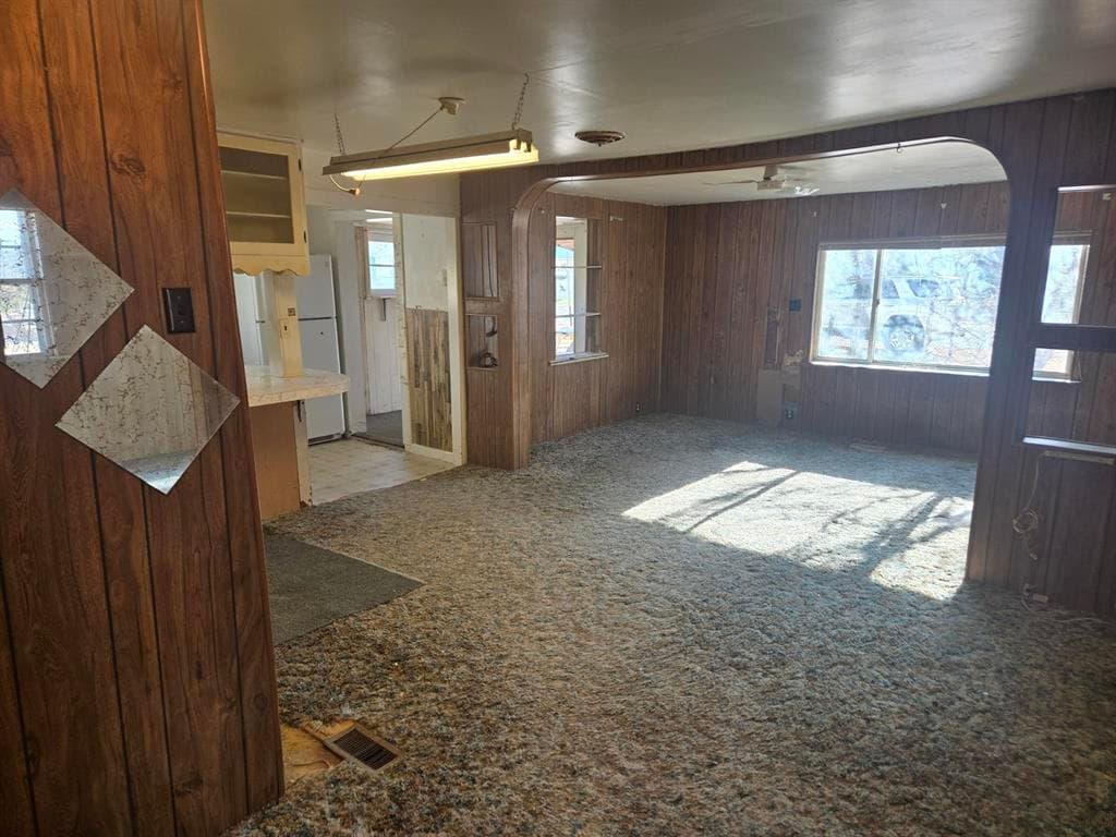 2212 Franklin St — photo 10 of 17