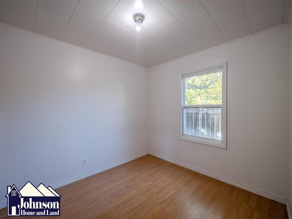 364 3rd St W — photo 15 of 25