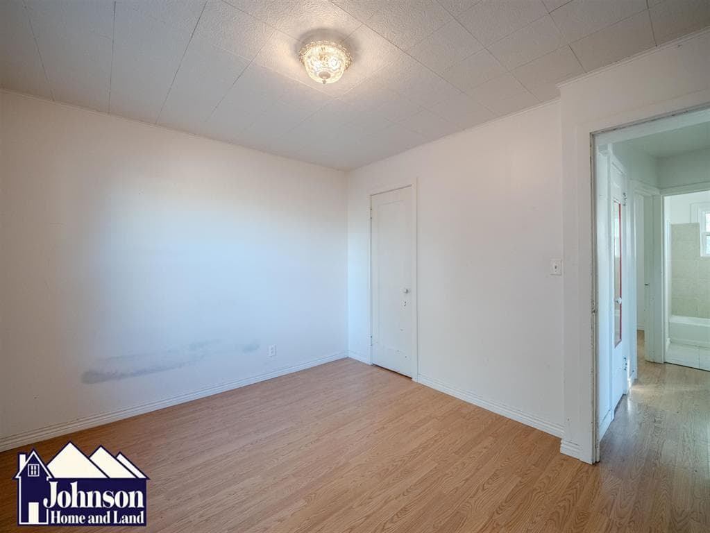 364 3rd St W — photo 18 of 25