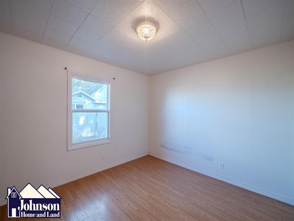 364 3rd St W — photo 20 of 25