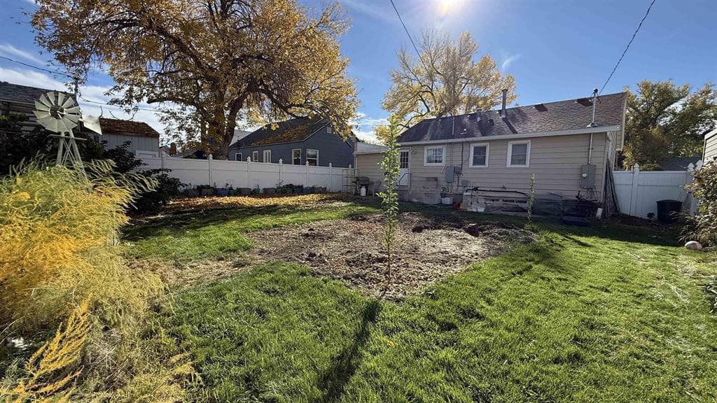 1113 Pulliam Ave — photo 7 of 25
