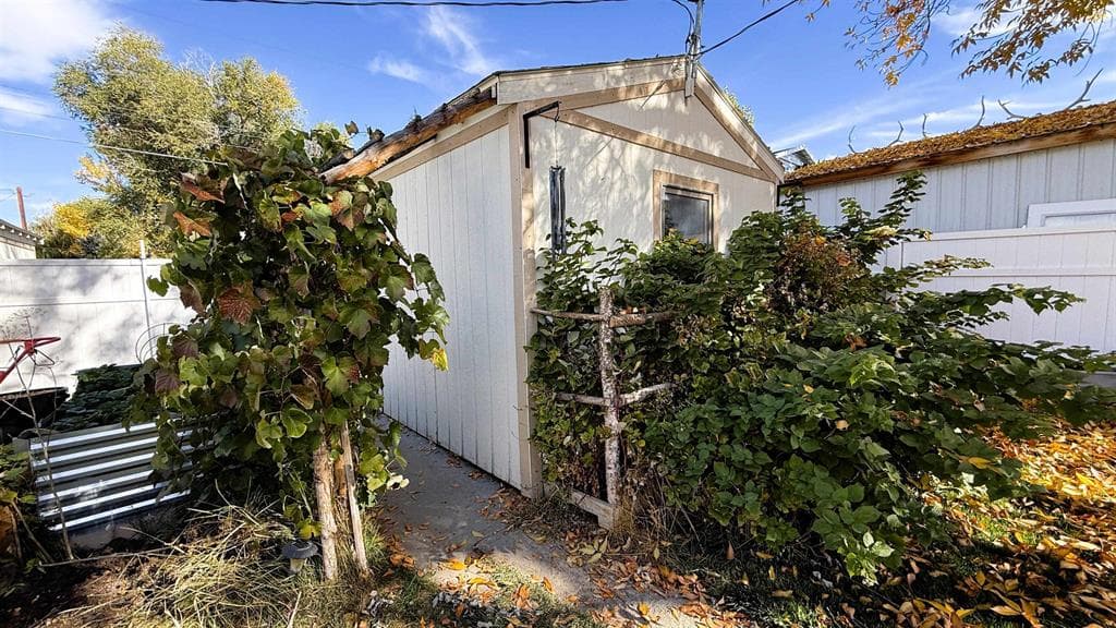 1113 Pulliam Ave — photo 8 of 25