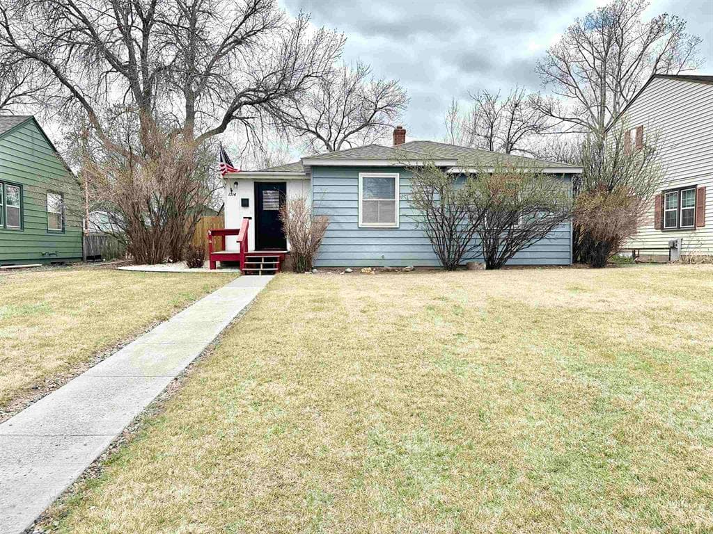 1714 Salsbury Ave — photo 2 of 21
