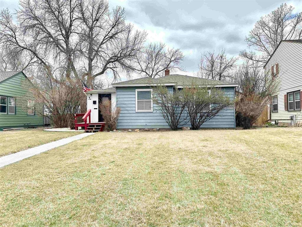 1714 Salsbury Ave — photo 3 of 21