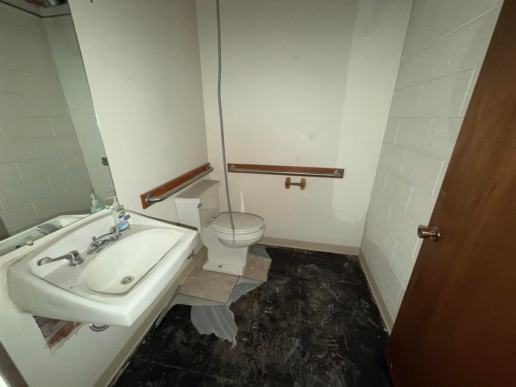 502 Blackburn St — photo 14 of 15