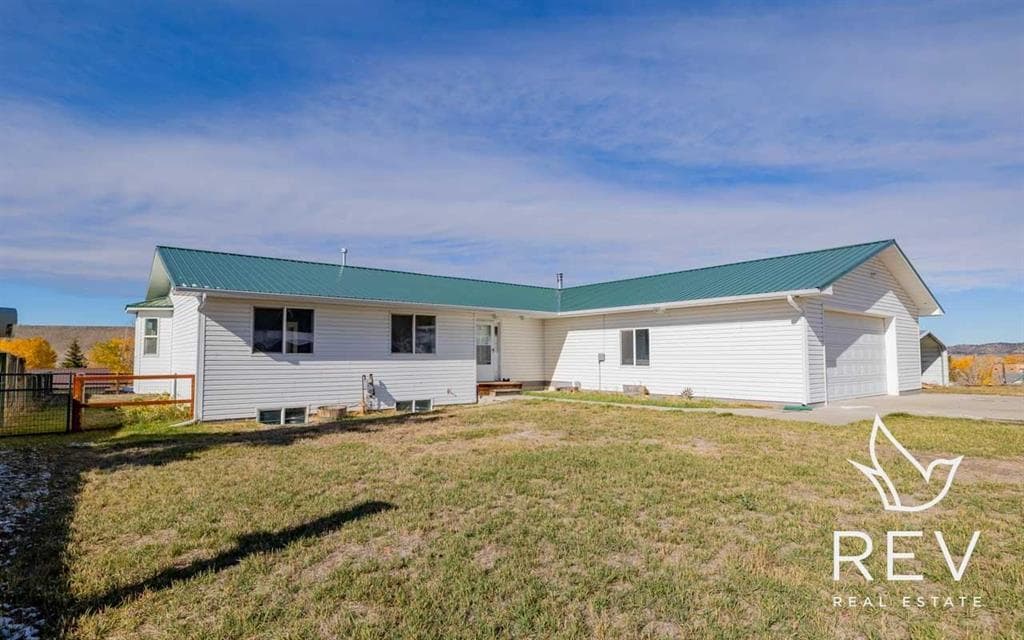 1315 Dutch Dr photo 1