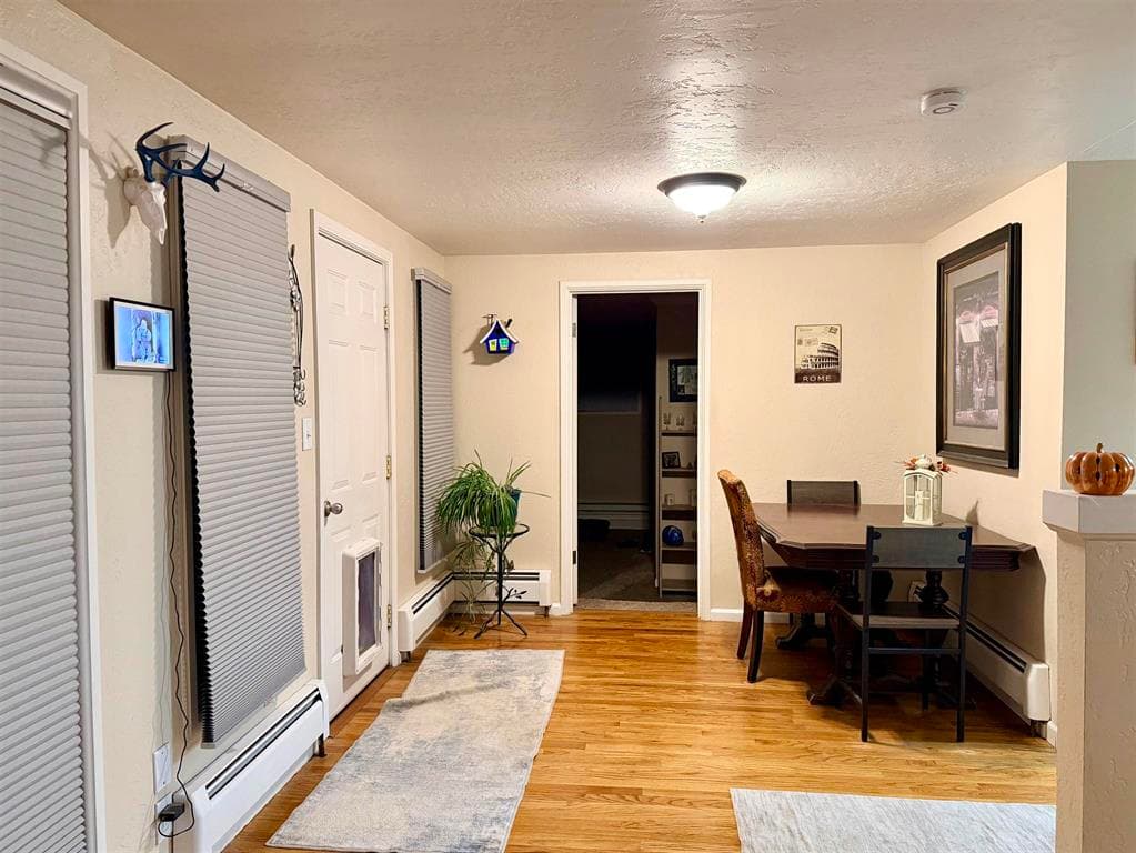 810 Howell Ave — photo 8 of 25