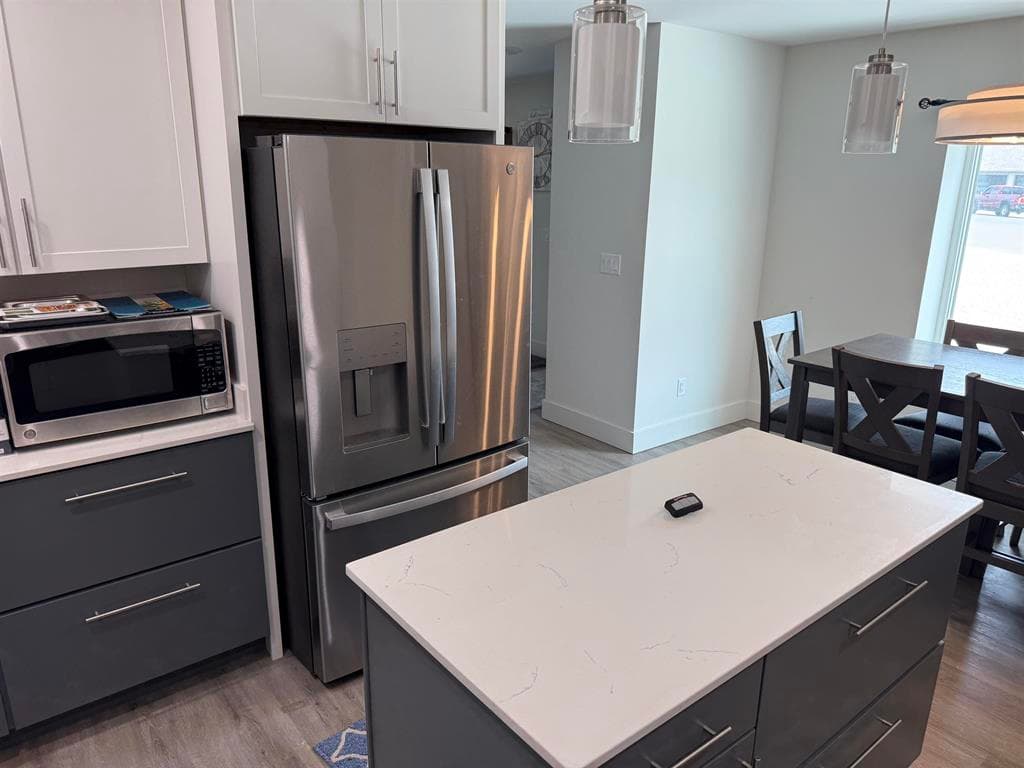 742 N Clark St — photo 14 of 16