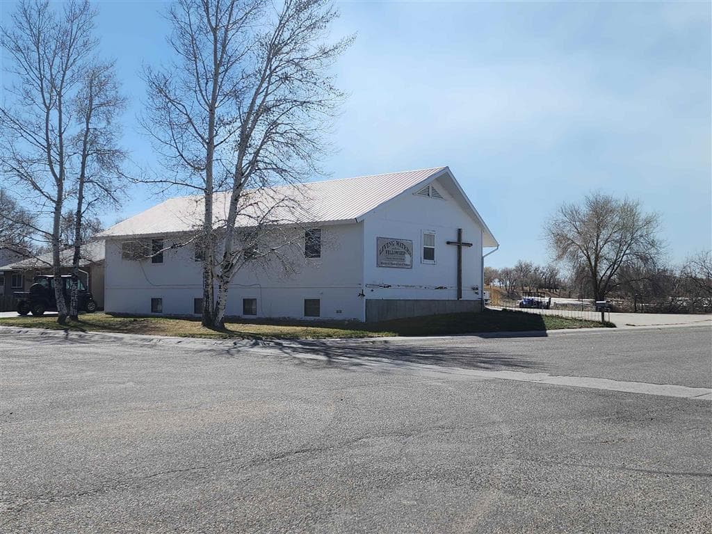 1800 Cardinal Street photo 1