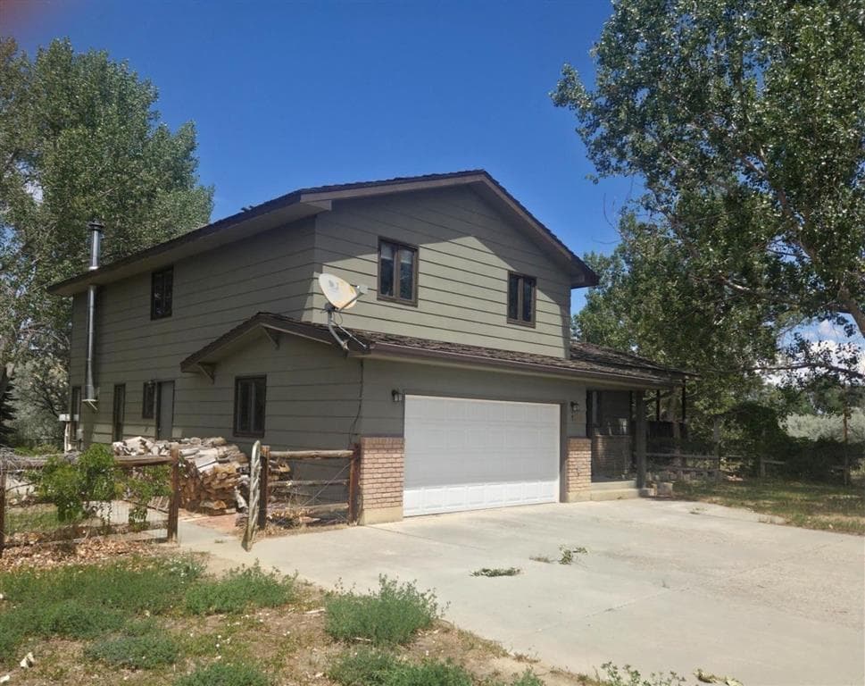 1305 Ten Mile Dr photo 1