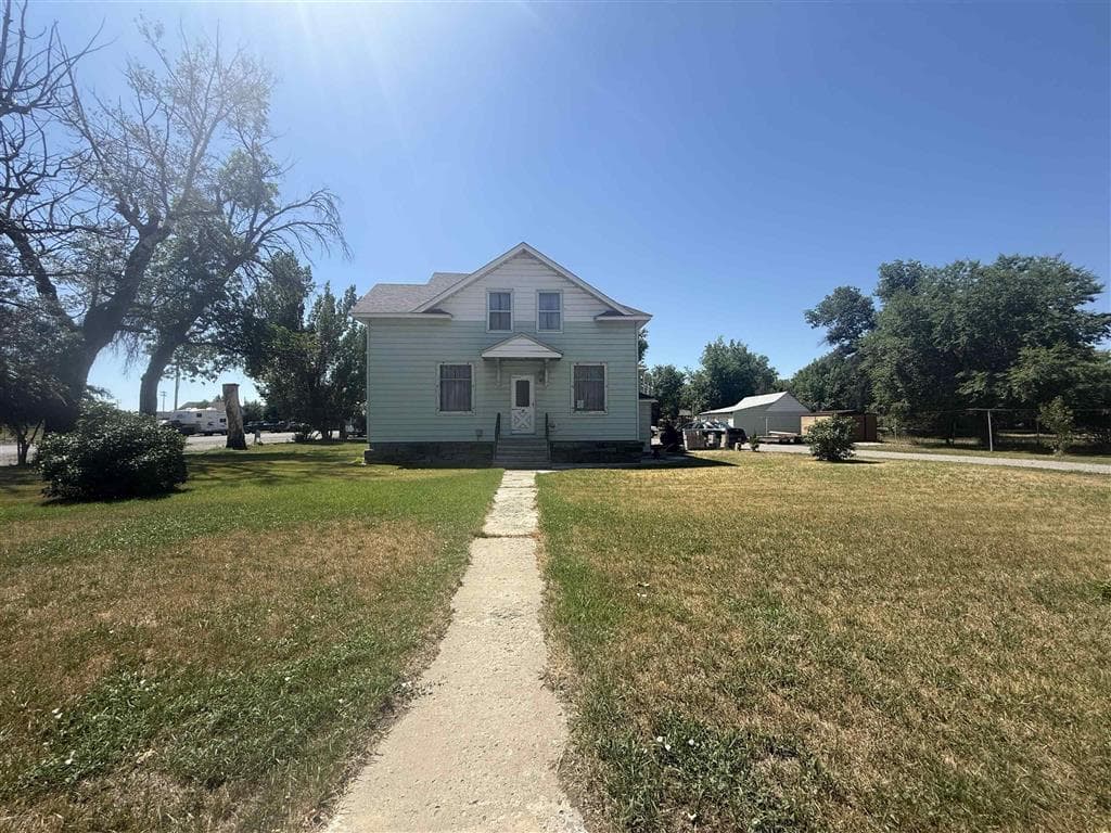 10 W Main St photo 1