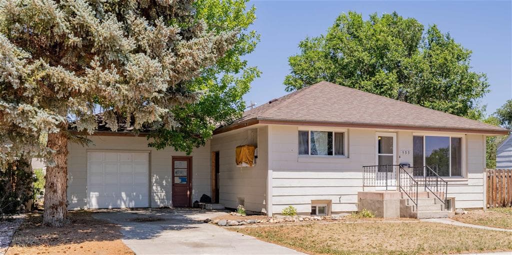533 & 531 Avenue G photo 1