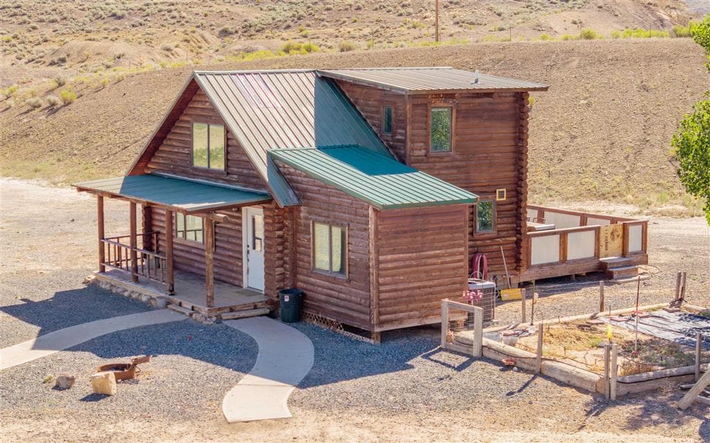 1198 Road 15 photo 1