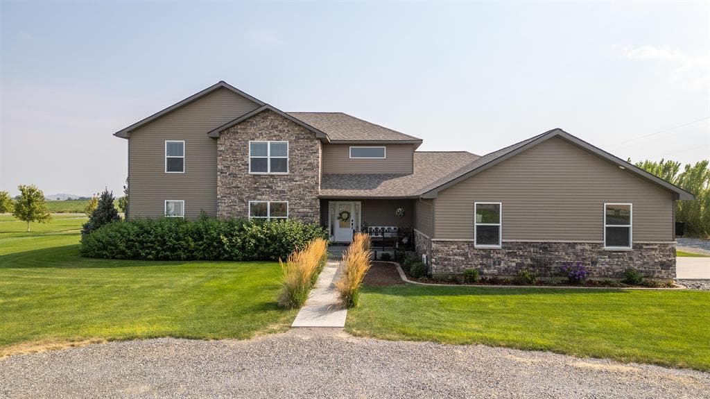 2 Cora Ln photo 1