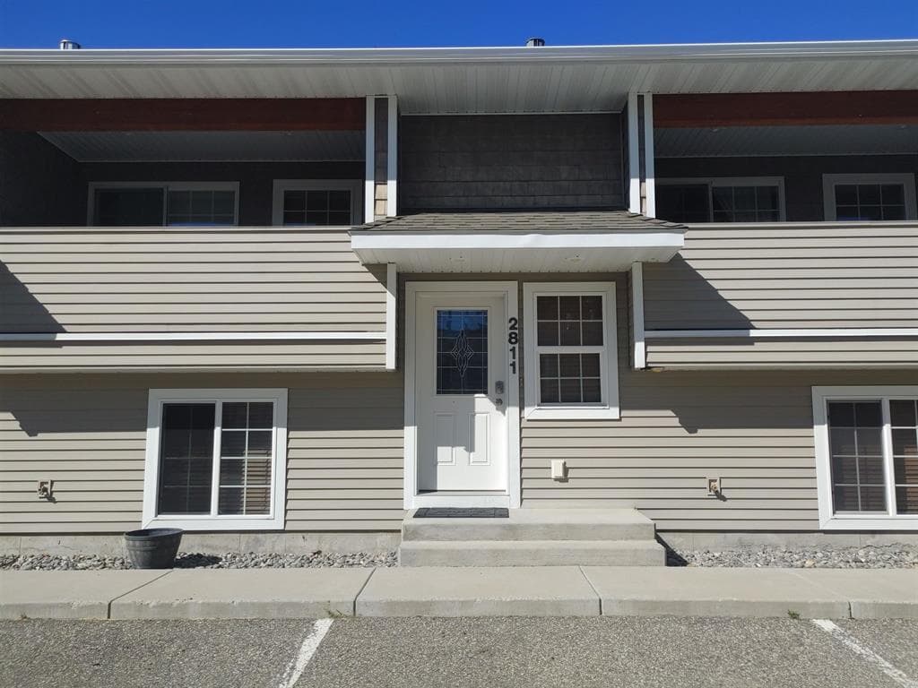 2811 Lincoln Ave photo 1