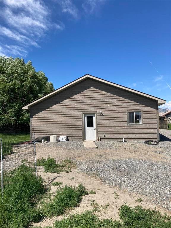 28 Moonlite Dr photo 1